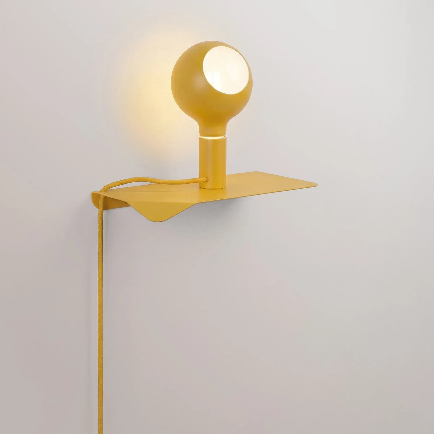 Combo Camo - Lampe avec étagère et Fiche UK - Jaune