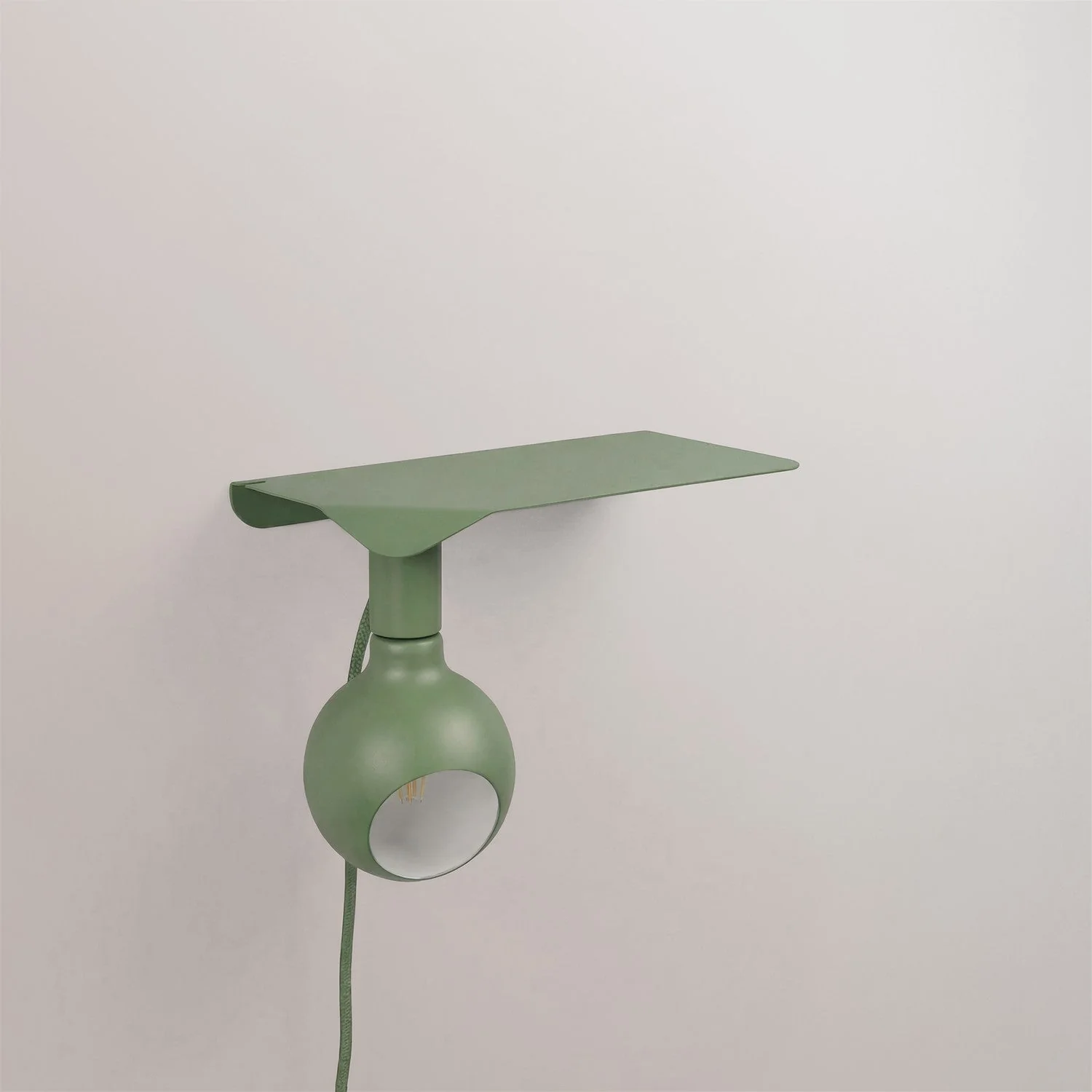 Combo Camo - Lampe avec étagère et fiche UK - Vert - Image 5