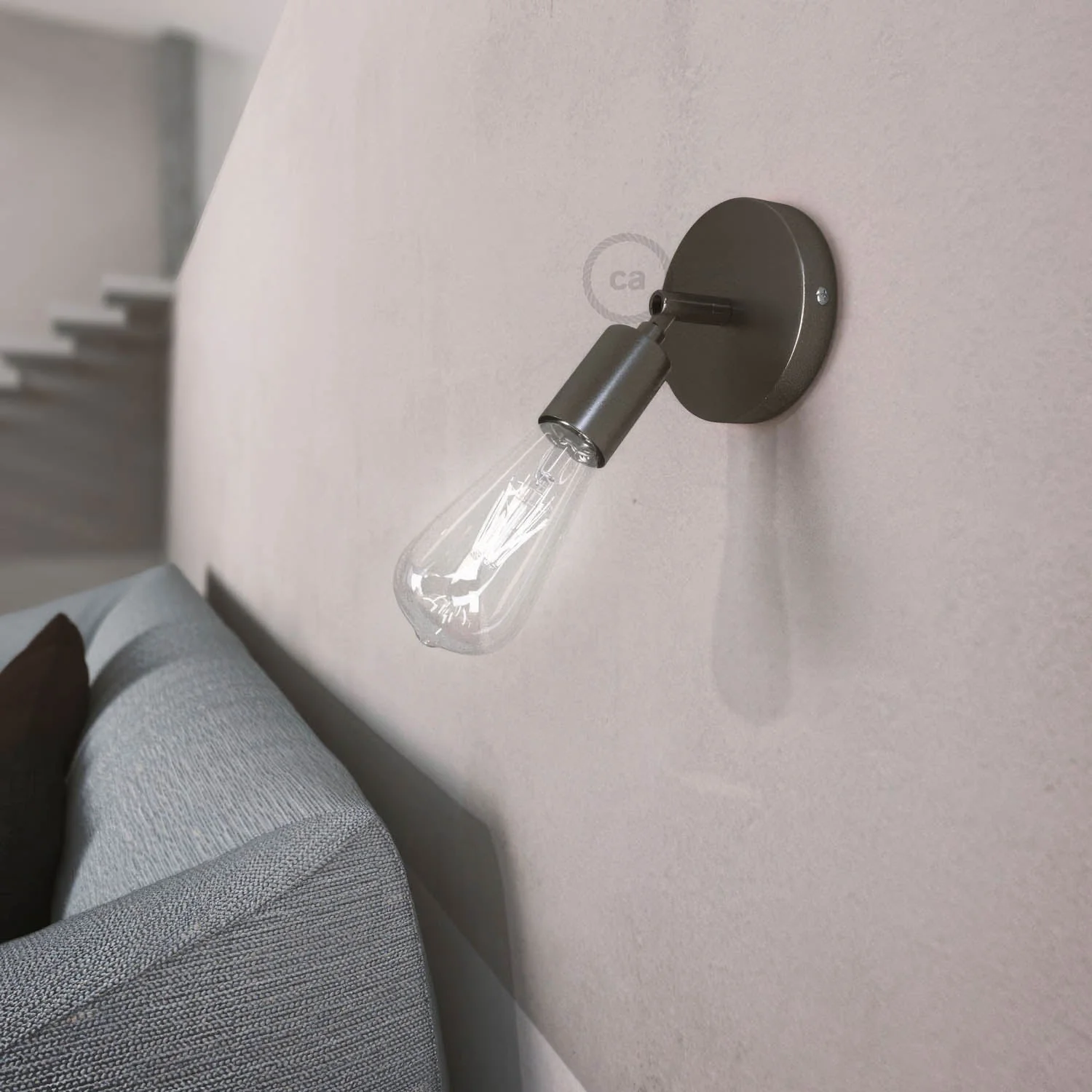 Fermaluce Métal 90°, point lumineux orientable mural ou plafond - Noir perle - Image 2