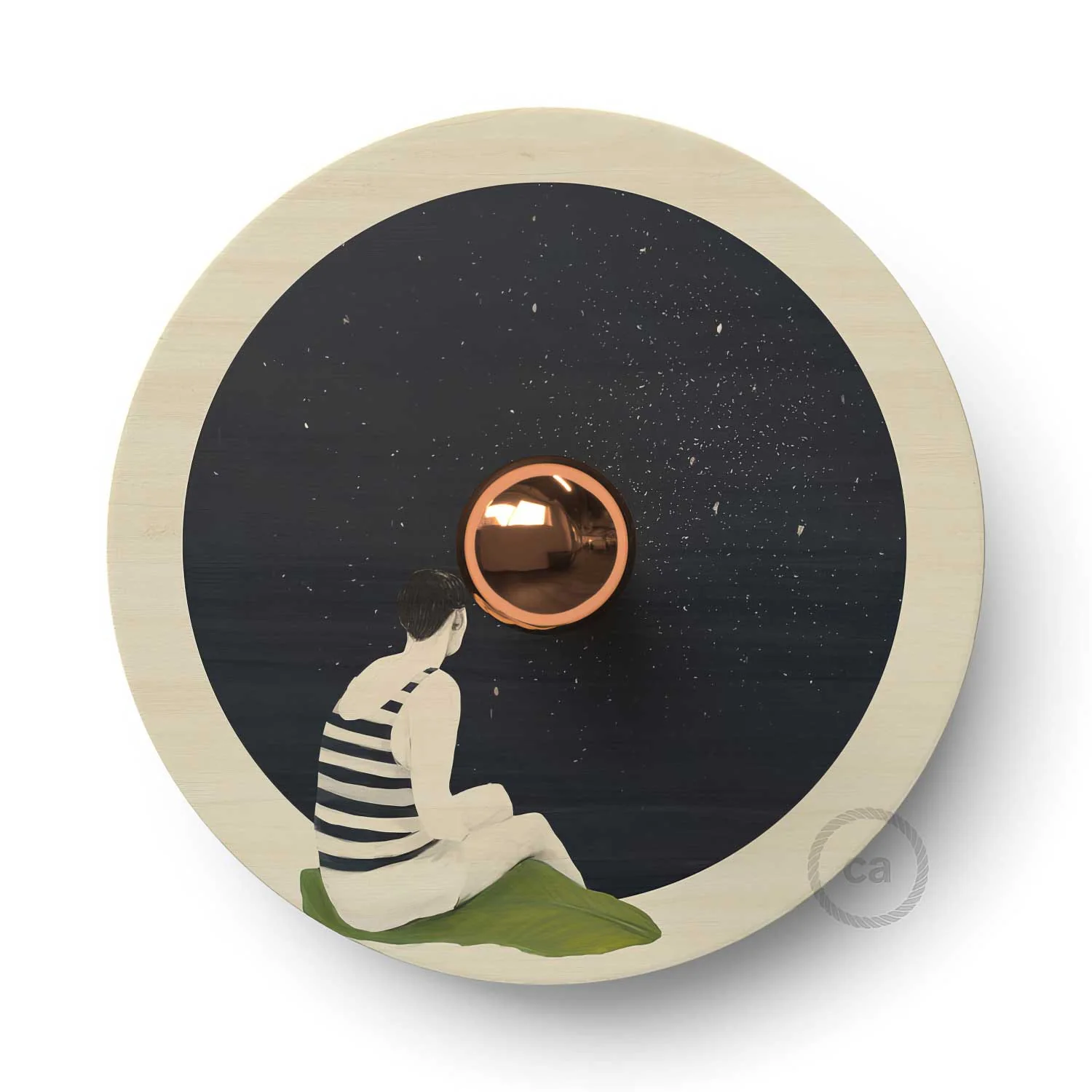 Fermaluce Romantic avec abat-jour UFO en bois double-face illustré par Chiara Fucà