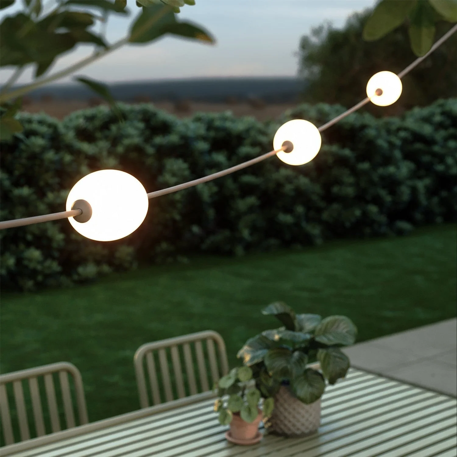 Guirlande lumineuse d’extérieur 3 points lumineux Brun Désert pour environnements humides, alimentation avec fiche US - Marina3 - Image 3