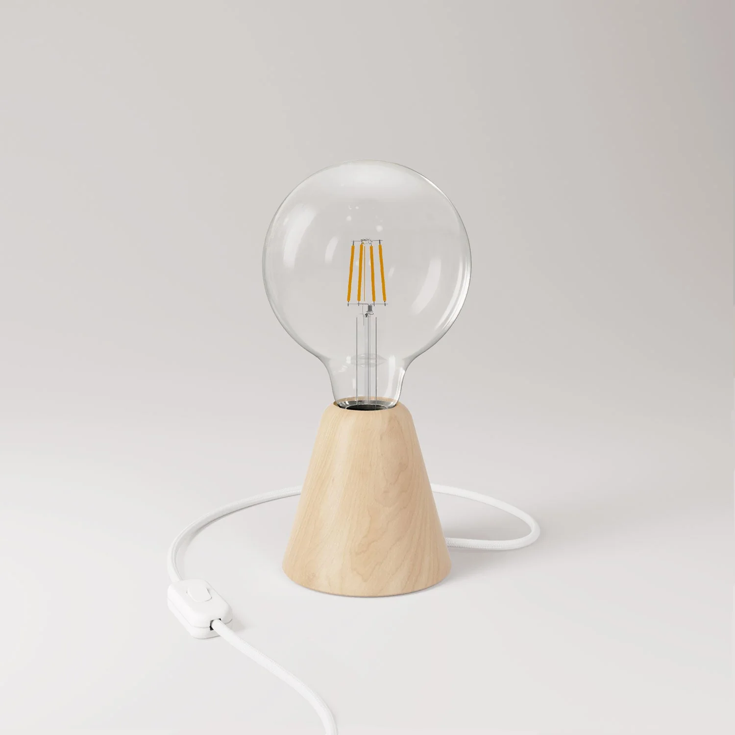 Lampe de table avec base en aulne, ampoule transparente, câble RM01 et fiche UK