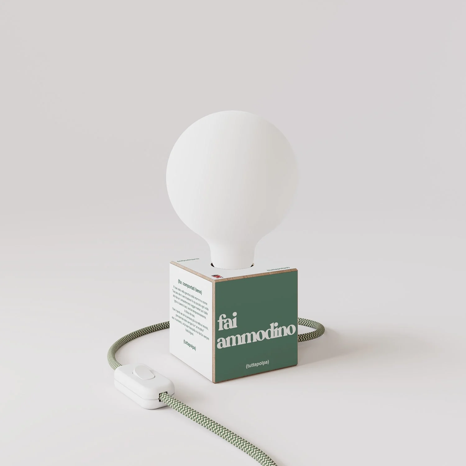 Lampe de table Cubetto avec fiche US, « Fai ammodino » ampoule globe effet porcelaine - Tuttapolpa - Image 3