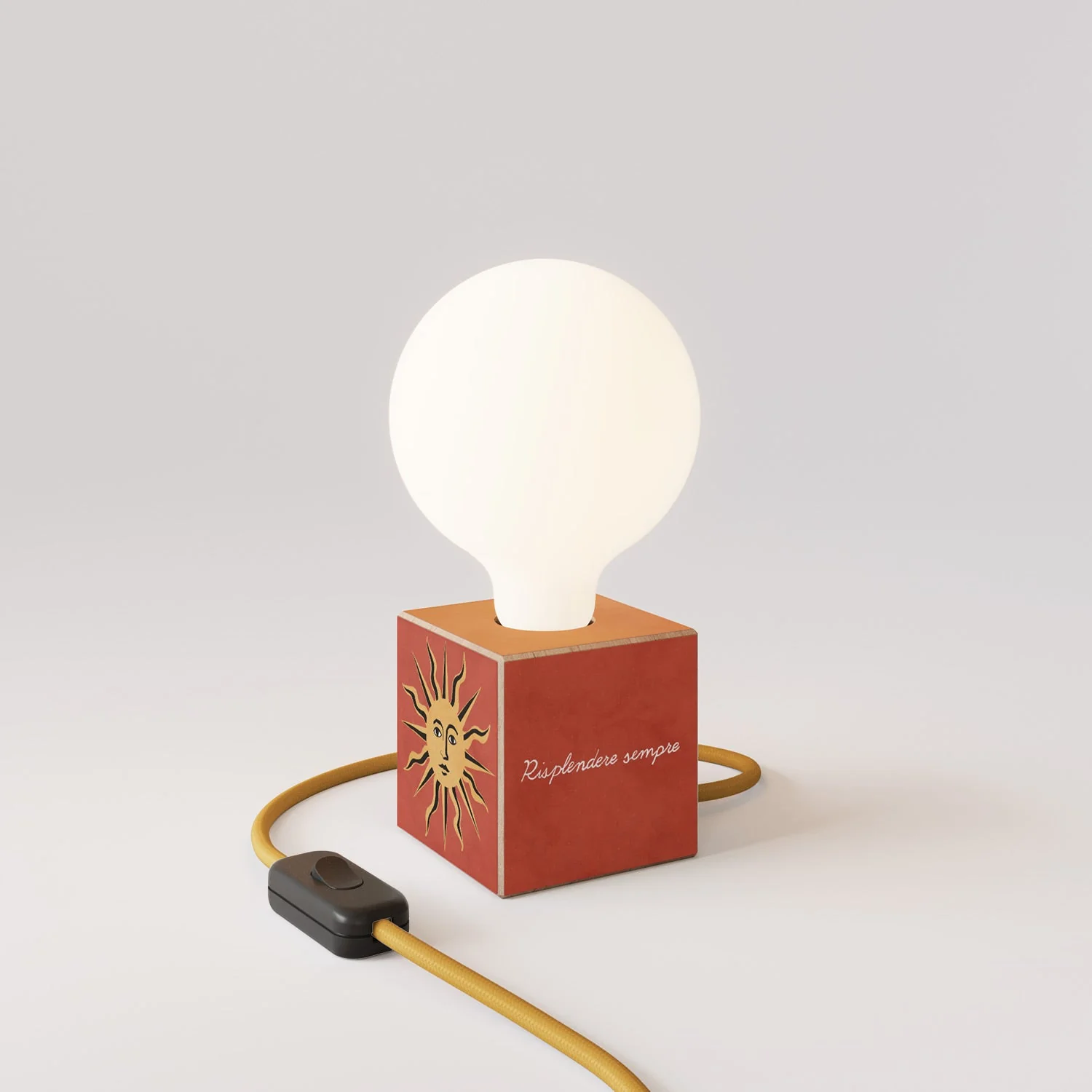Lampe de table Cubetto avec Fiche US, "Il sole" ampoule globe effet porcelaine - Santomanifesto