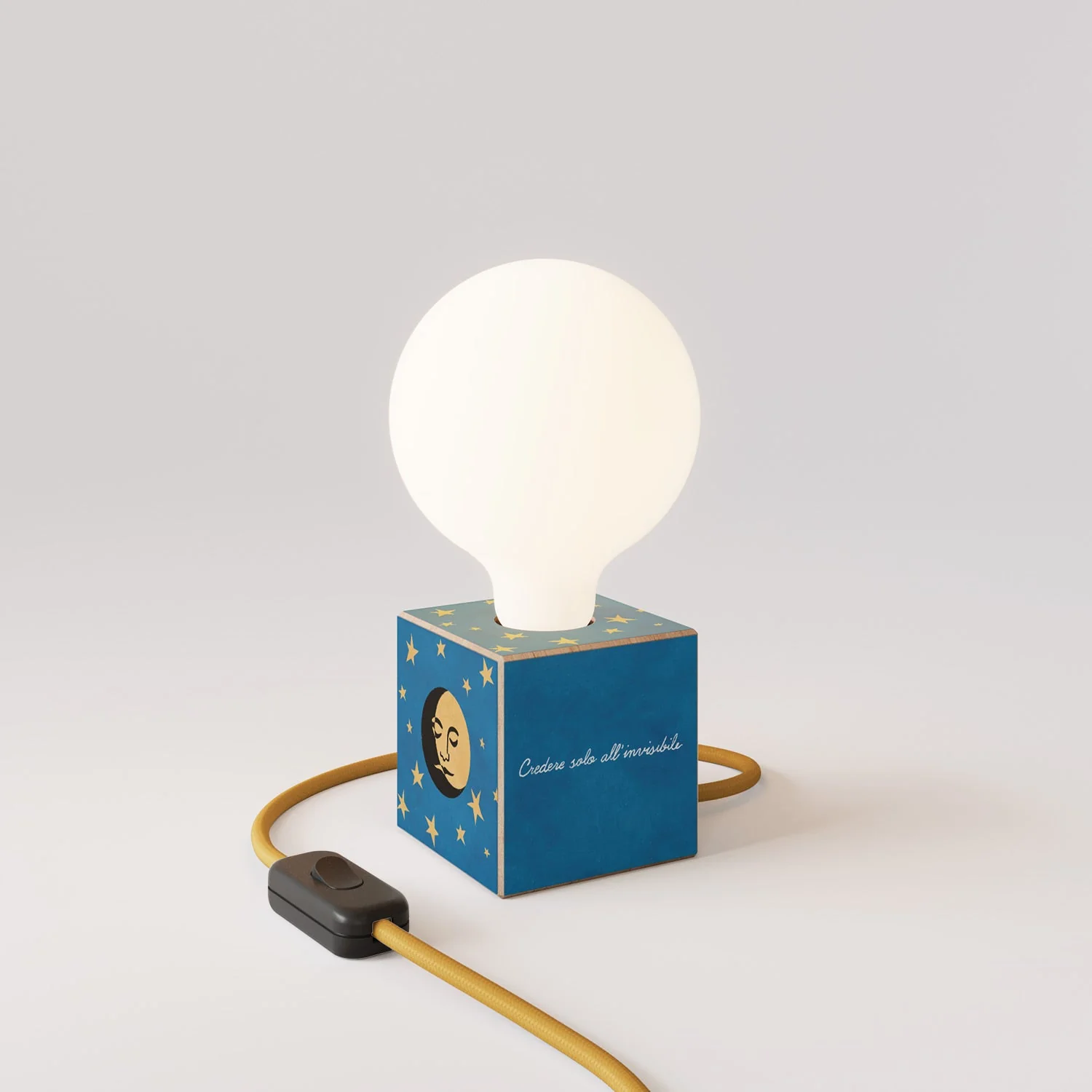 Lampe de table Cubetto avec fiche US, ampoule globe effet porcelaine « La luna » - Santomanifesto