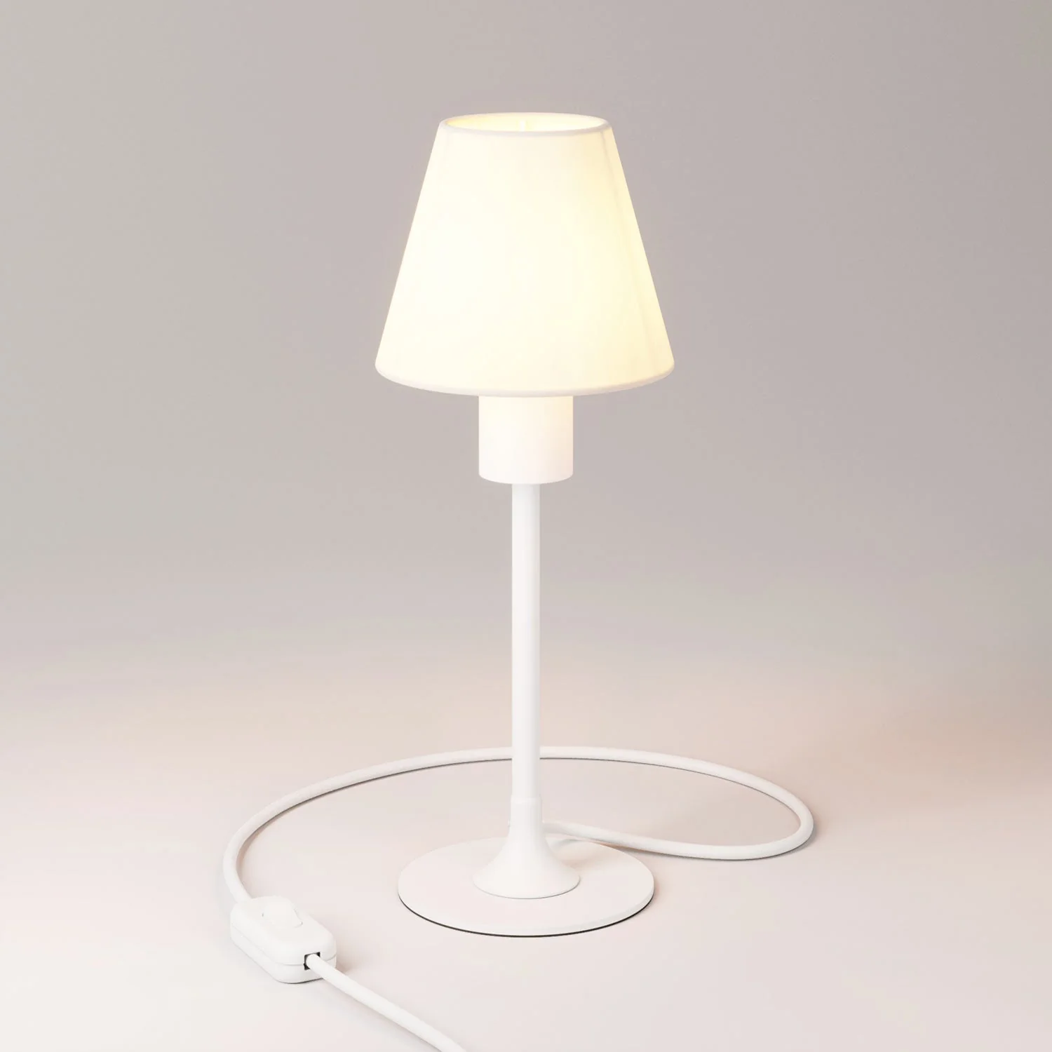 Lampe de table MAG-Y avec base métallique ronde, abat-jour et fiche UK - Blanc mat
