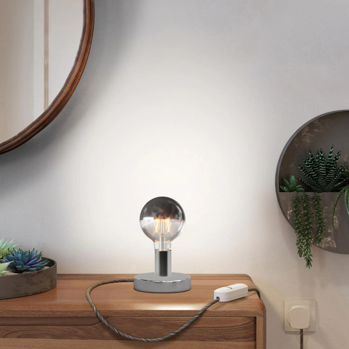 Lampe de table Posaluce Half Cup en métal et fiche UK - Chrome - Image 6