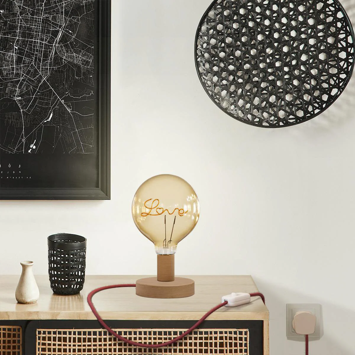 Lampe de table Posaluce Love en bois et fiche UK - Neutre - Image 2