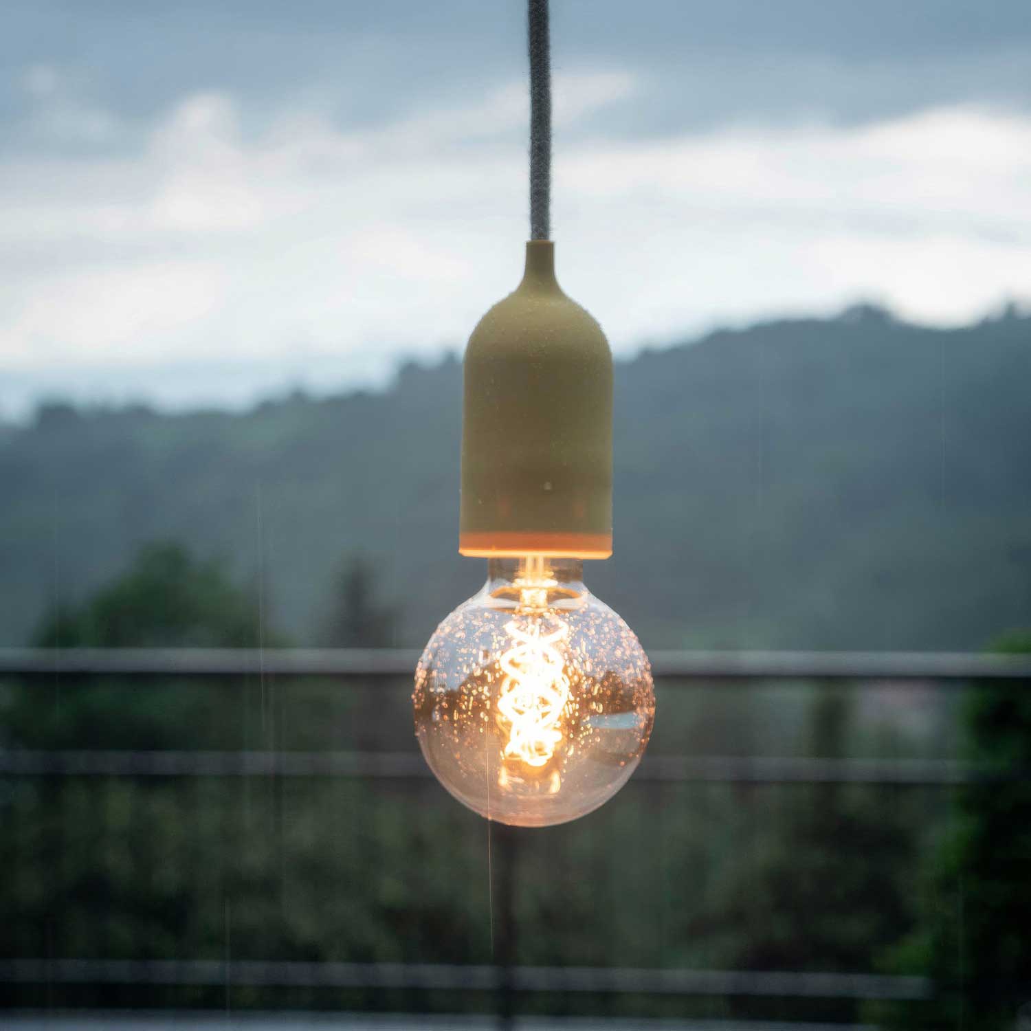 Modulair PASTEL Lampe d’extérieur avec 5 m de câble, décentrateur, pavillon et douille IP65 étanche - Moutarde - Image 4