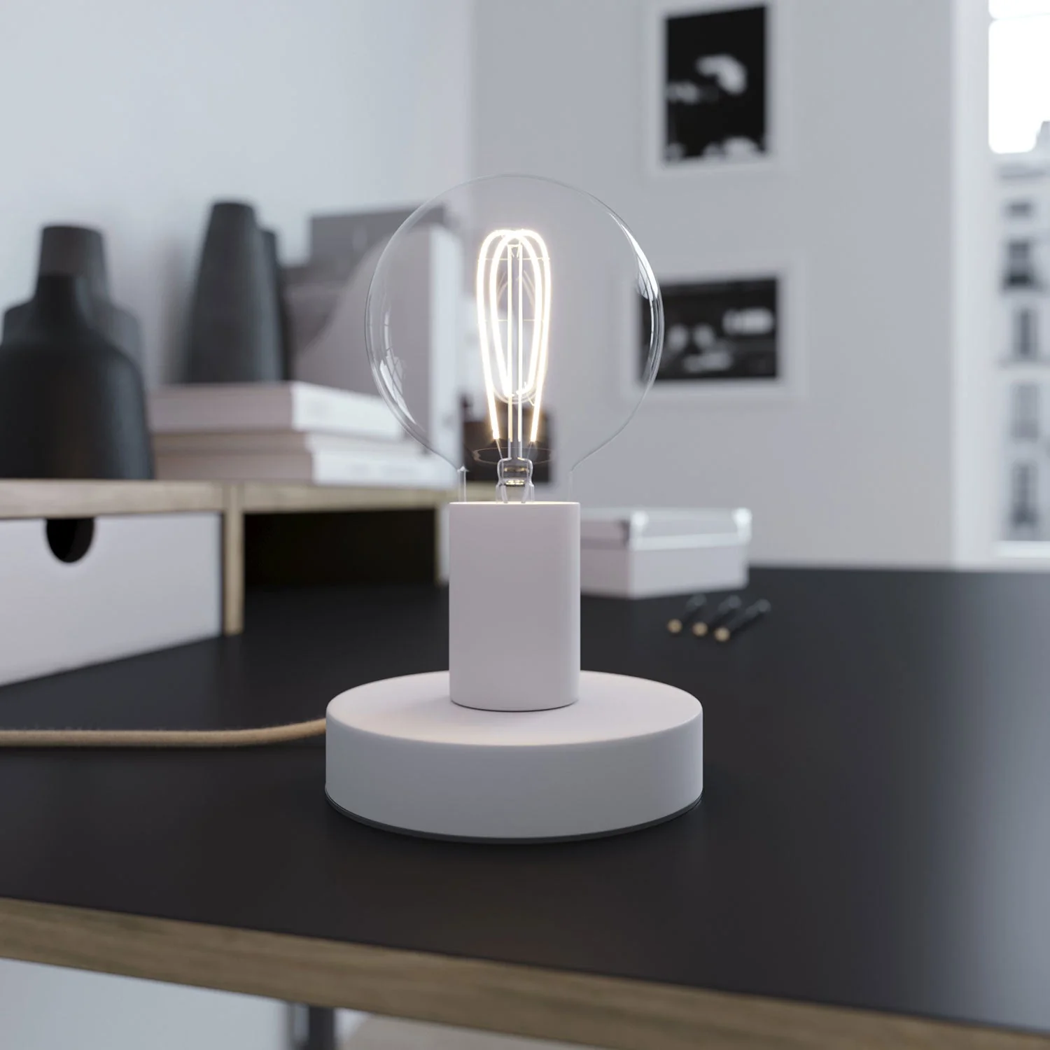 Posaluce - Lampe de table en métal avec fiche UK - Blanc mat - Image 2