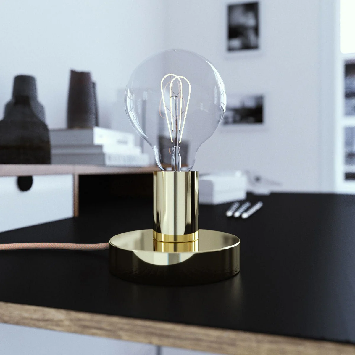 Posaluce - Lampe de table en métal - Laiton - Image 2