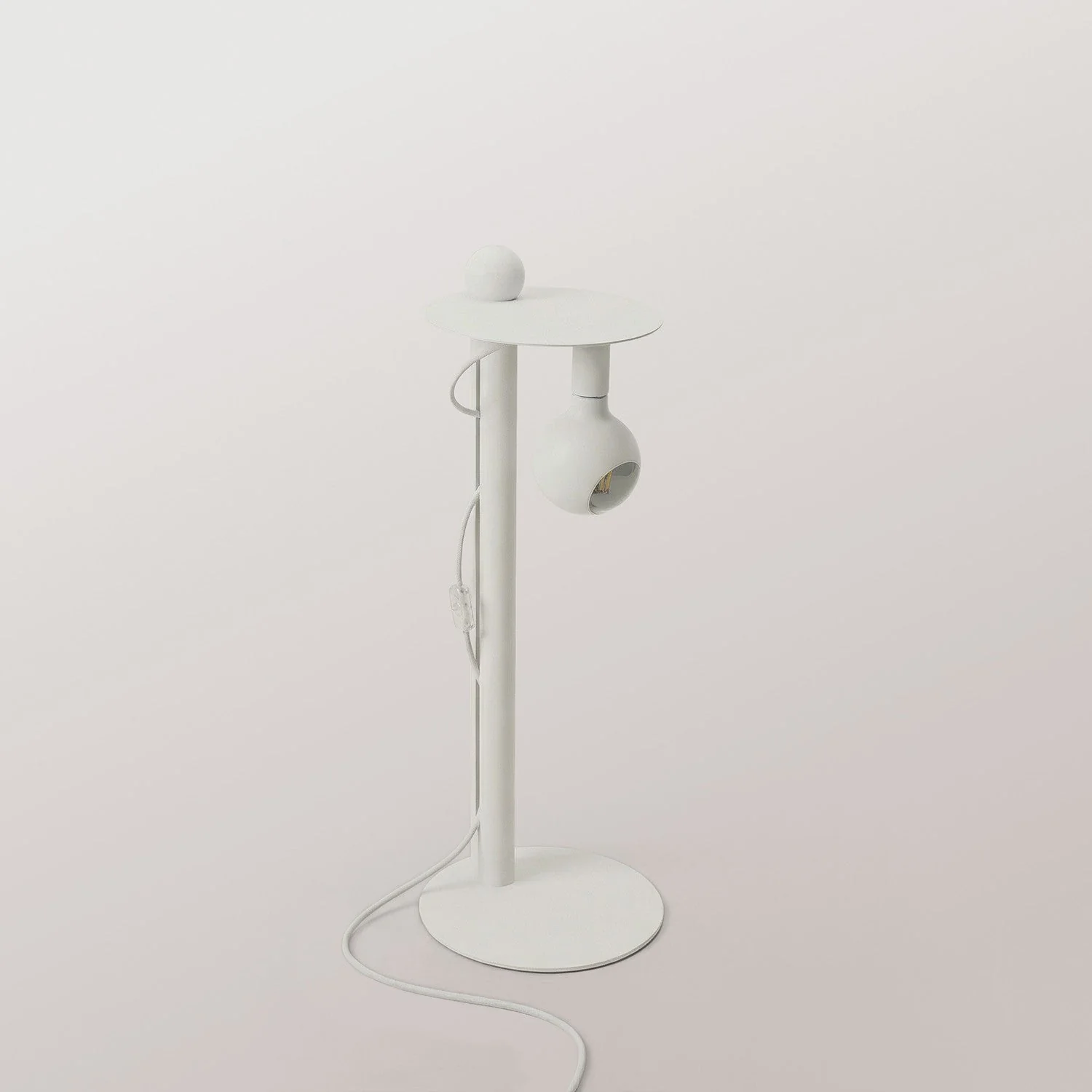 Rocco - Lampe sur pied avec fiche UK et ampoule Camo - Blanc - Image 6